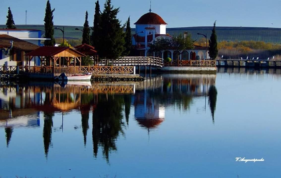 Tzivaeri Likodhrómion Exterior foto